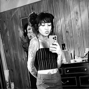 Meet your Posher, Destiny